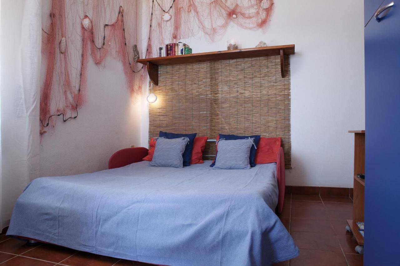 ペトロジーノ Casa Al Mare Con Splendida Vista Sul Mareヴィラ エクステリア 写真
